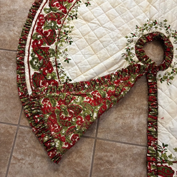 Christmas Tree skirt - Picture 2 of 2